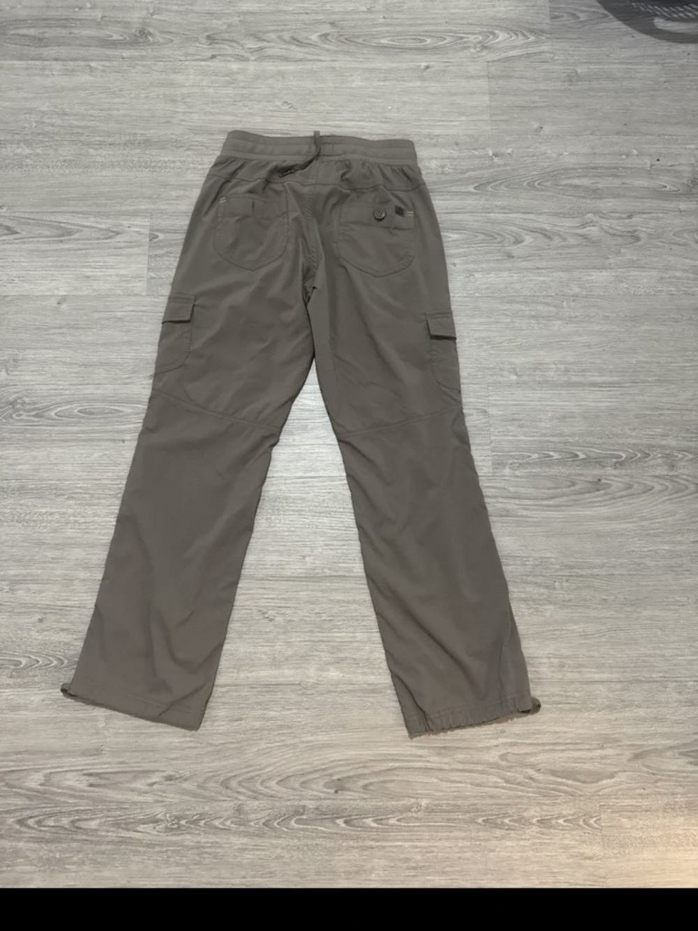 L.L. Bean XS Vista Camp Pants, Quick Dry Straight-Leg Cargo Dk. Taupe LNC $89 - Picture 5 of 12